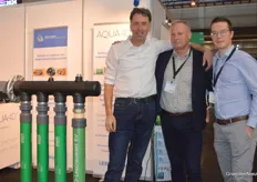 Raymond Lescrauwaet of Aqua4D knows the concept and drew trade show colleagues Johan Declerq and Yves van Damme of Aguabel along for the photo.